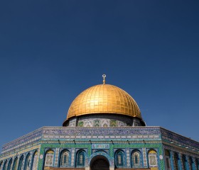 Bijbelstudie-de-derde-tempel-en-de-drie-religies.jpeg